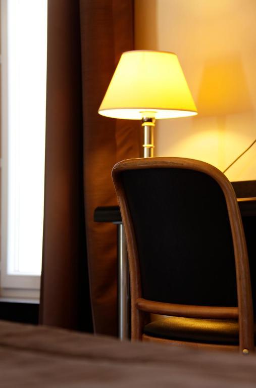Logis Hotel Des Bourbons Montluçon Cameră foto